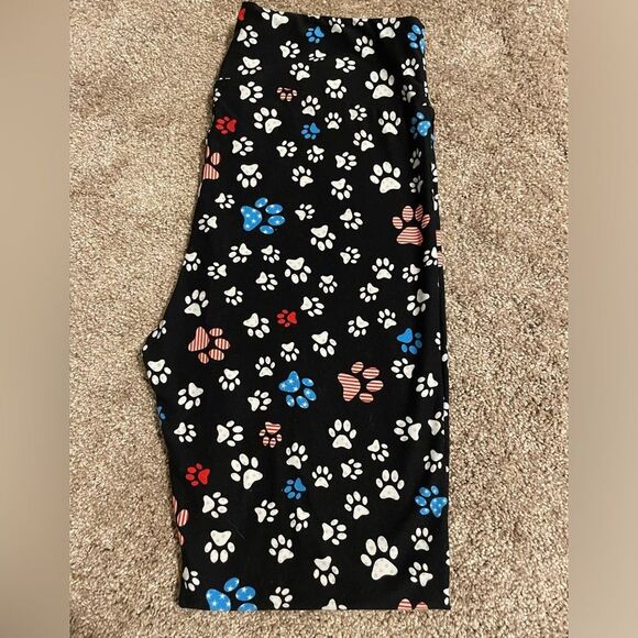 LuLaRoe Leggings ~ TC ~ Black ~ RED WHITE BLUE PAW PRINTS  ~ July 4th UNICORN - Picture 1 of 2